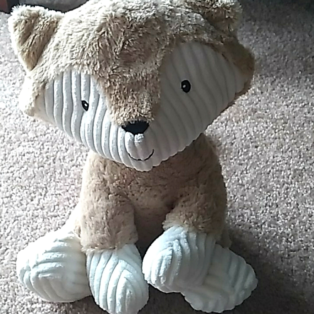 Brand new has never been played with stuffed fox animals.
